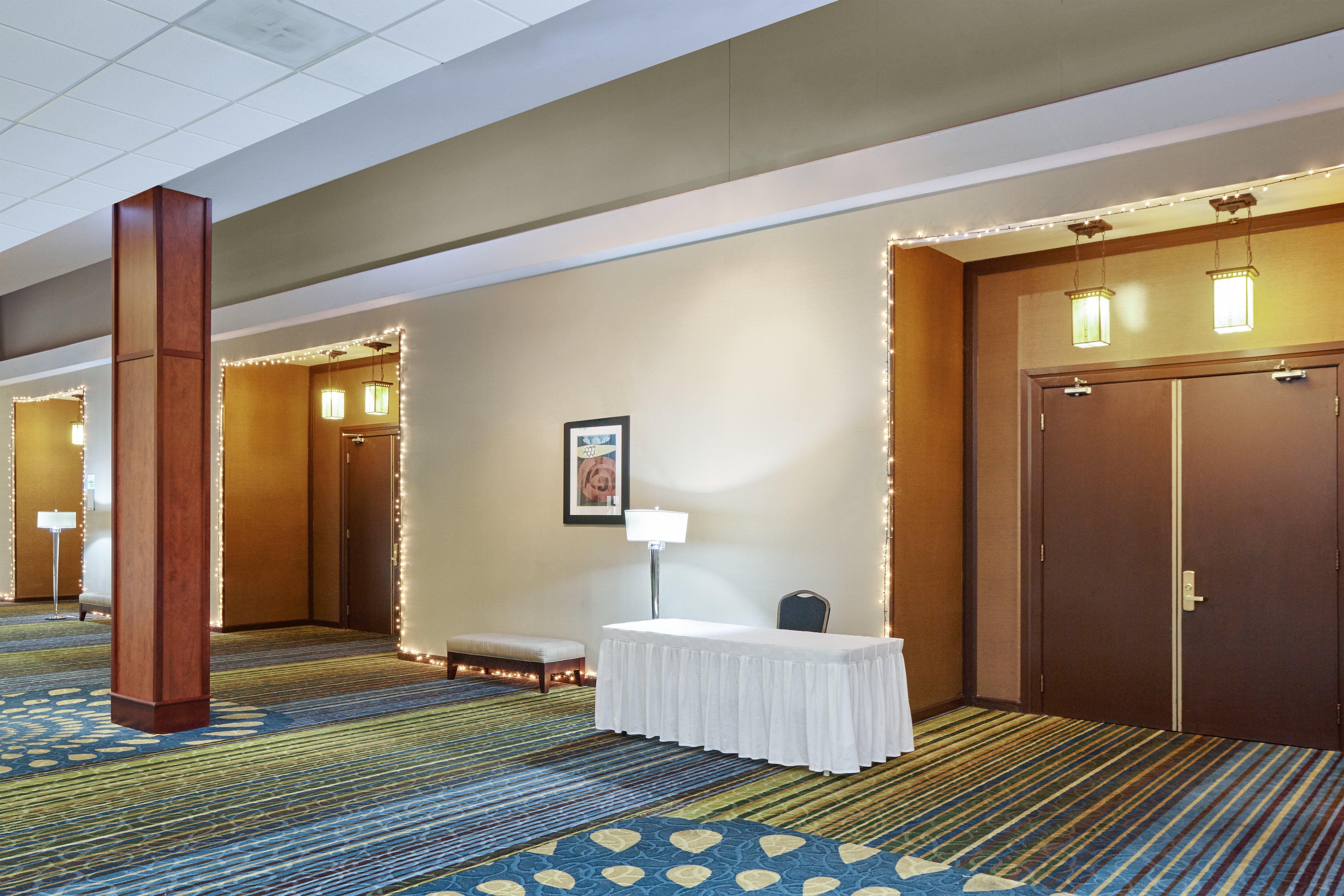 Holiday Inn Chicago Matteson Conference Center, An Ihg Hotel Exterior photo